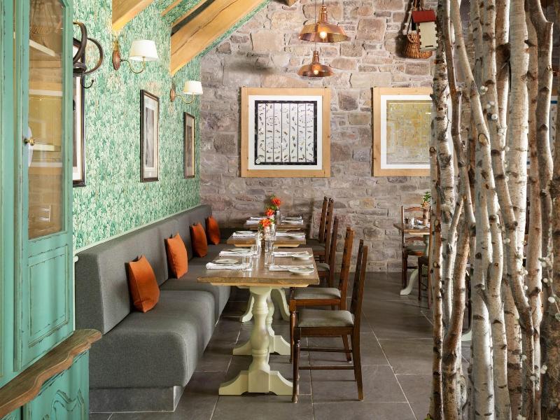 Meikleour Arms Hotel And Restaurant image