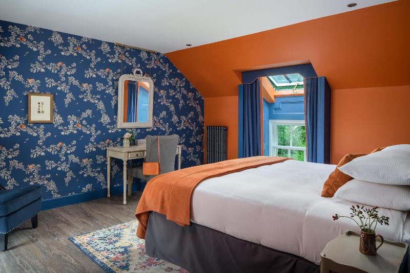 Meikleour Arms Hotel And Restaurant image