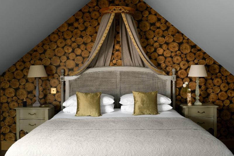 Meikleour Arms Hotel And Restaurant image