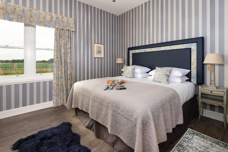 Meikleour Arms Hotel And Restaurant image