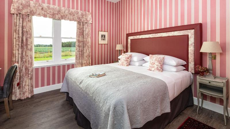 Meikleour Arms Hotel And Restaurant image