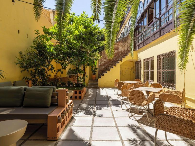 The Loft Hostel Barcelona image