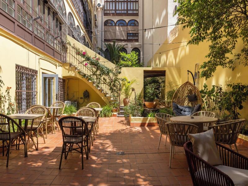 The Loft Hostel Barcelona image