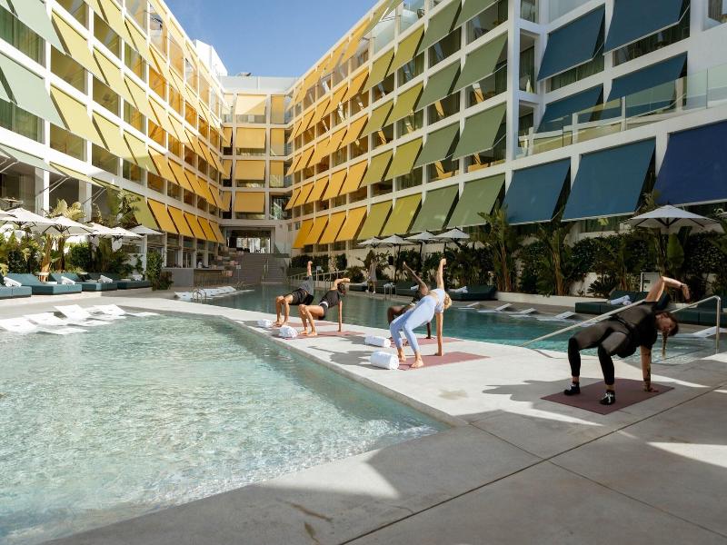W Ibiza image