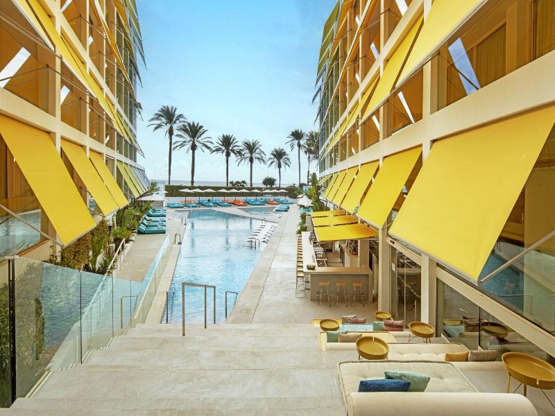 W Ibiza image