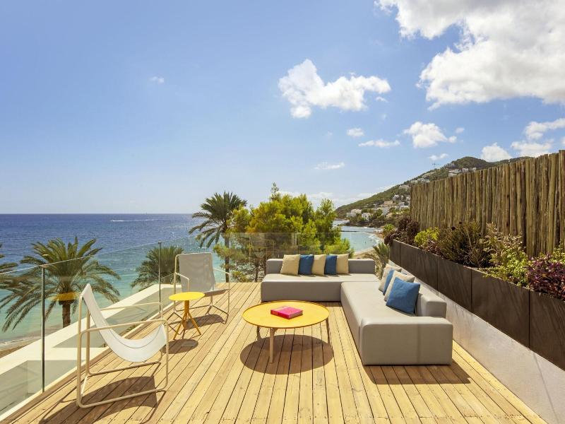 W Ibiza image