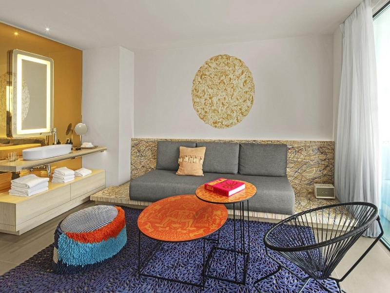 W Ibiza image