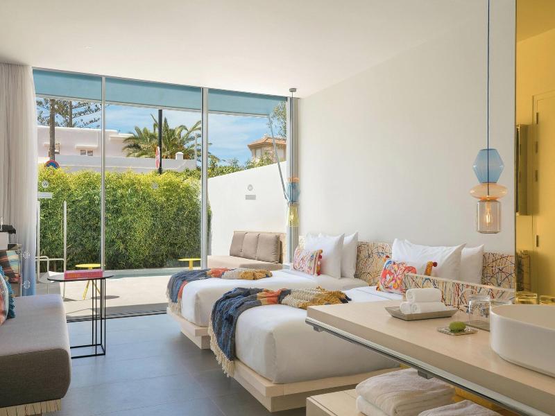W Ibiza image