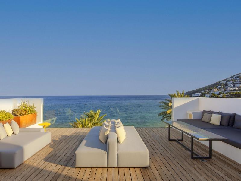W Ibiza image