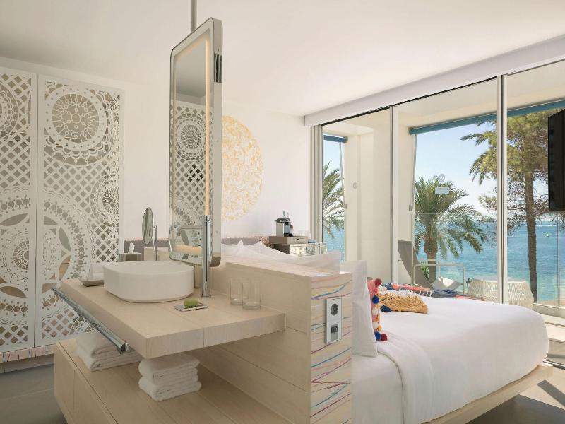 W Ibiza image
