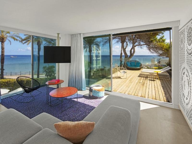 W Ibiza image