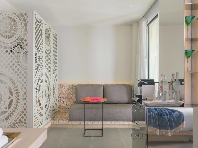 W Ibiza image