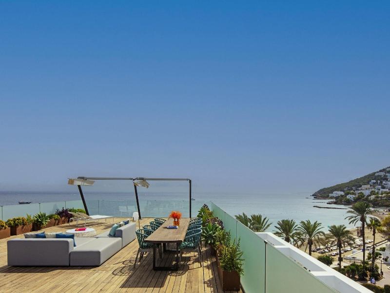 W Ibiza image