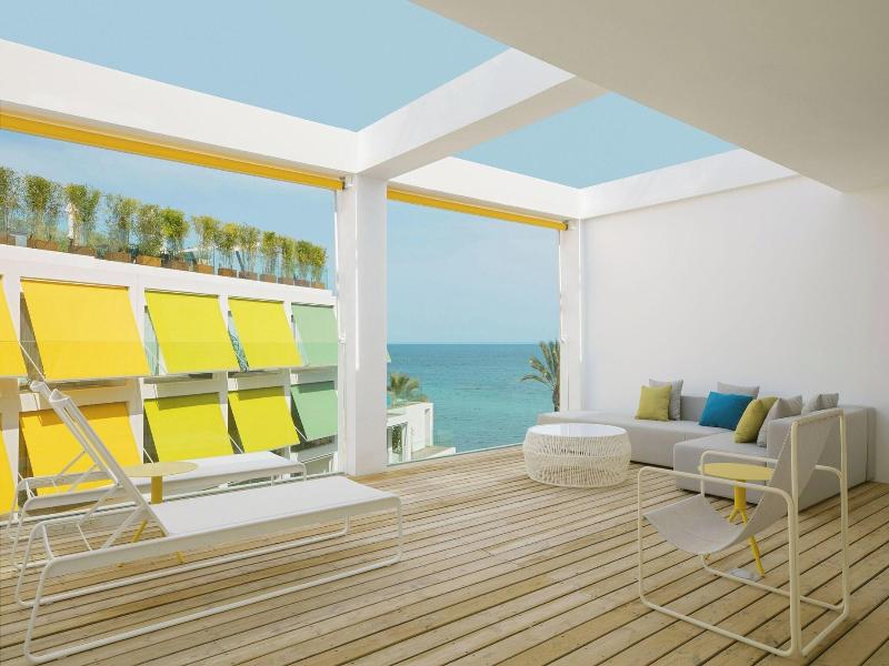 W Ibiza image