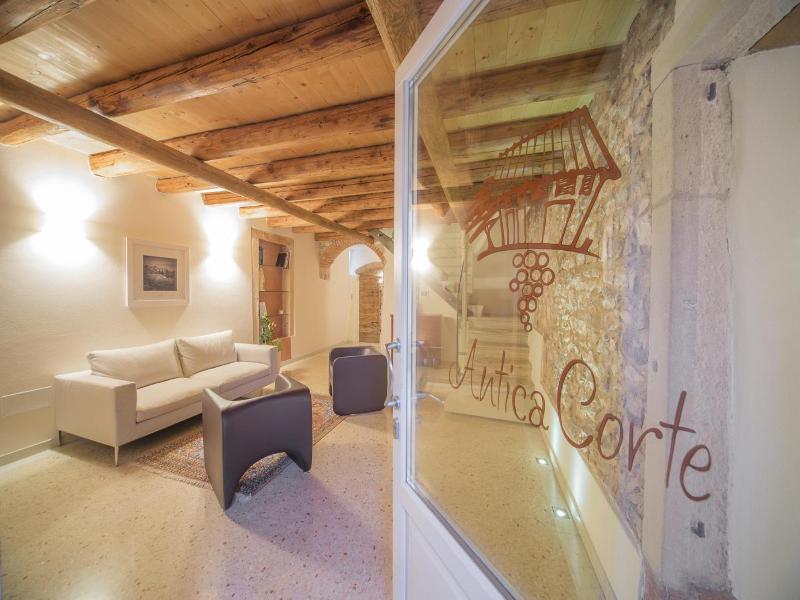Antica Corte image