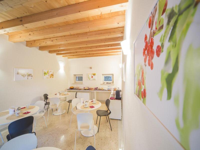 Antica Corte image