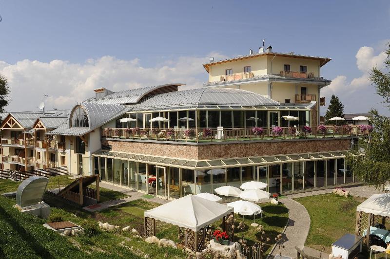 Hotel Montana image