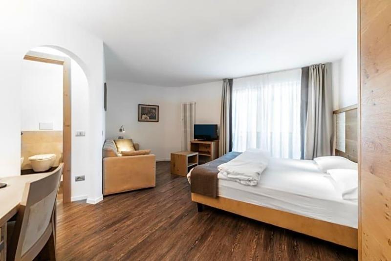 Hotel Montana image