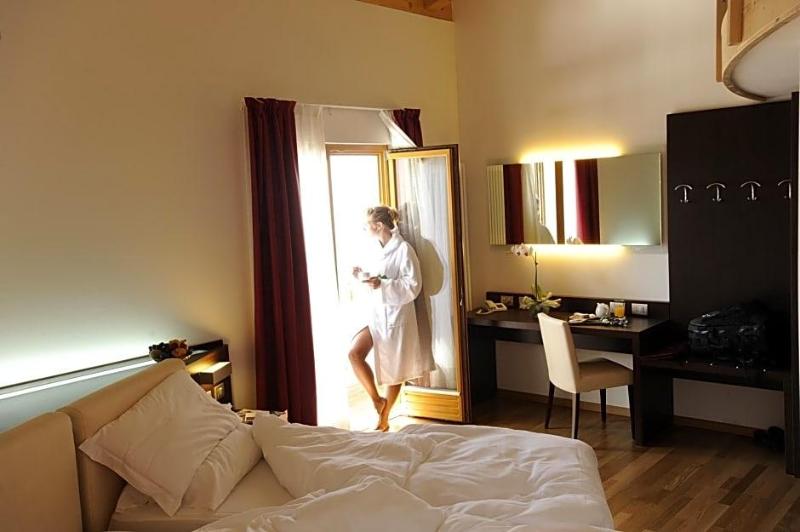 Hotel Montana image