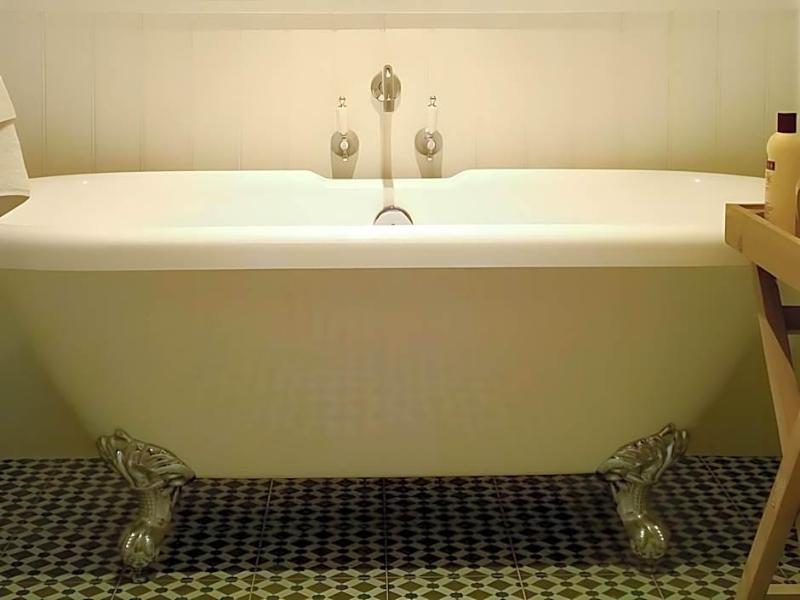 The Green Man Boutique Hotel image