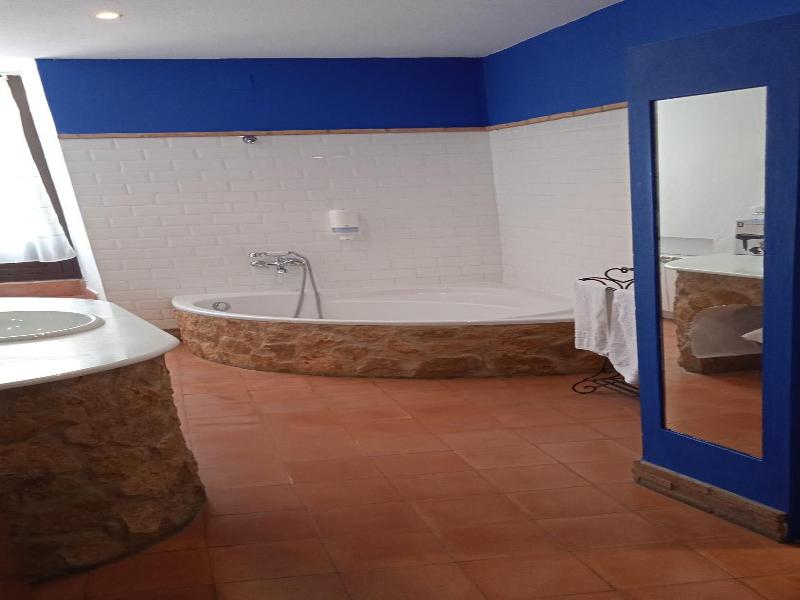 La Posada De Las Ciguenas image