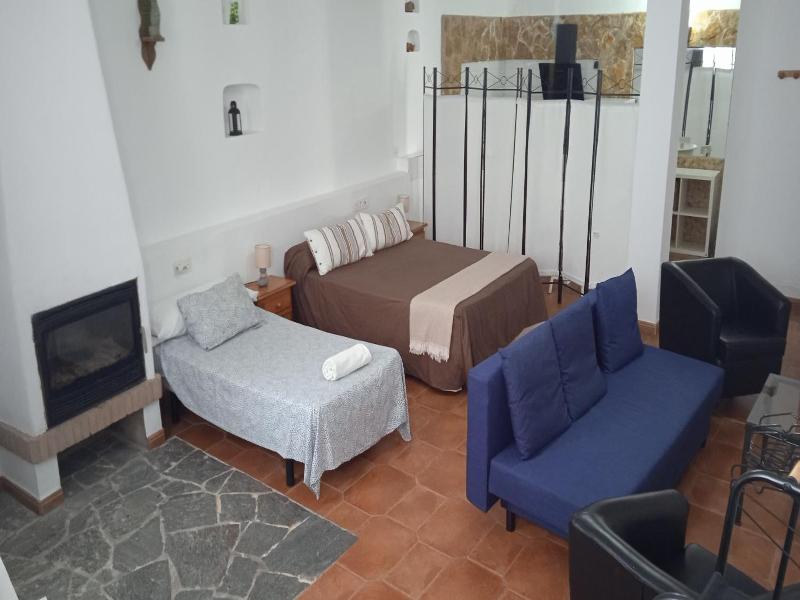La Posada De Las Ciguenas image