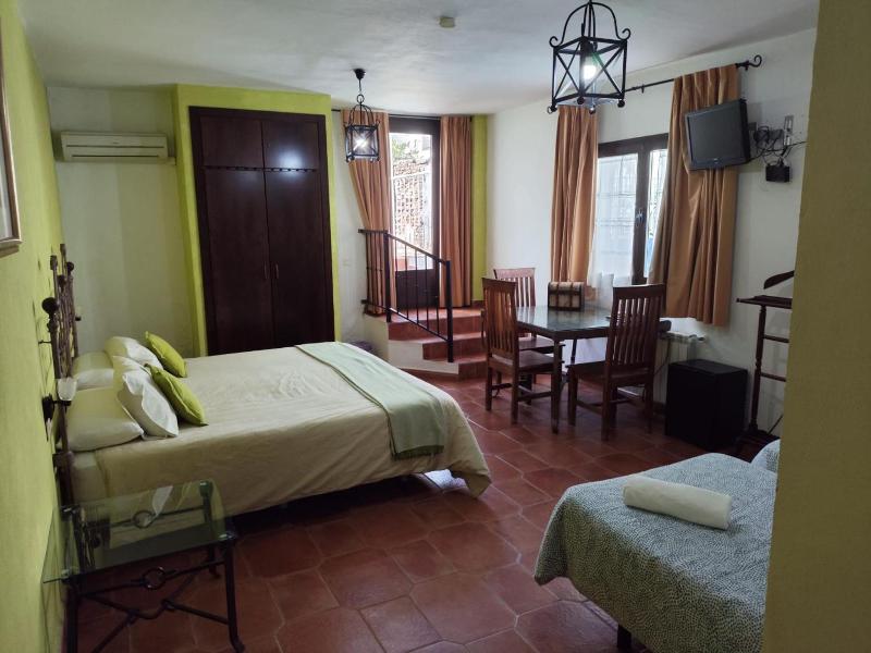 La Posada De Las Ciguenas image