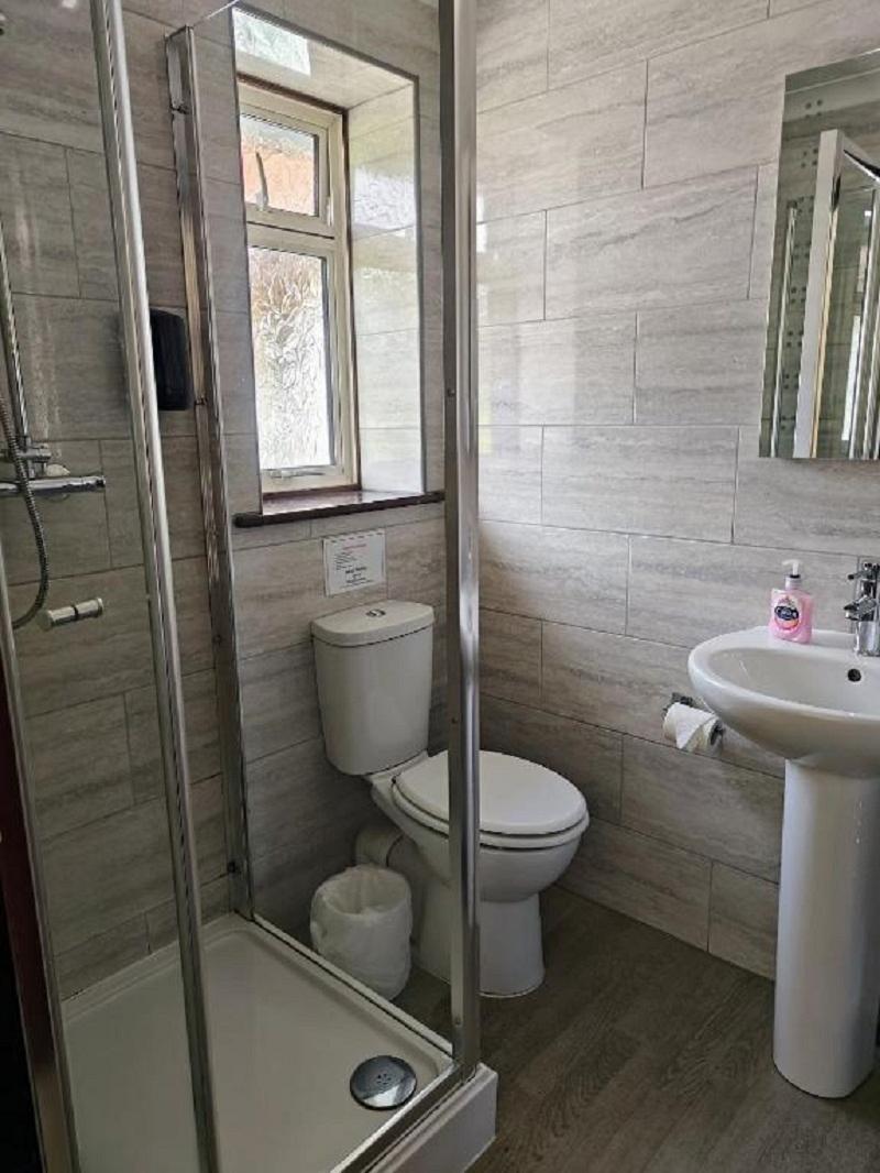Little Foxes Hotel image