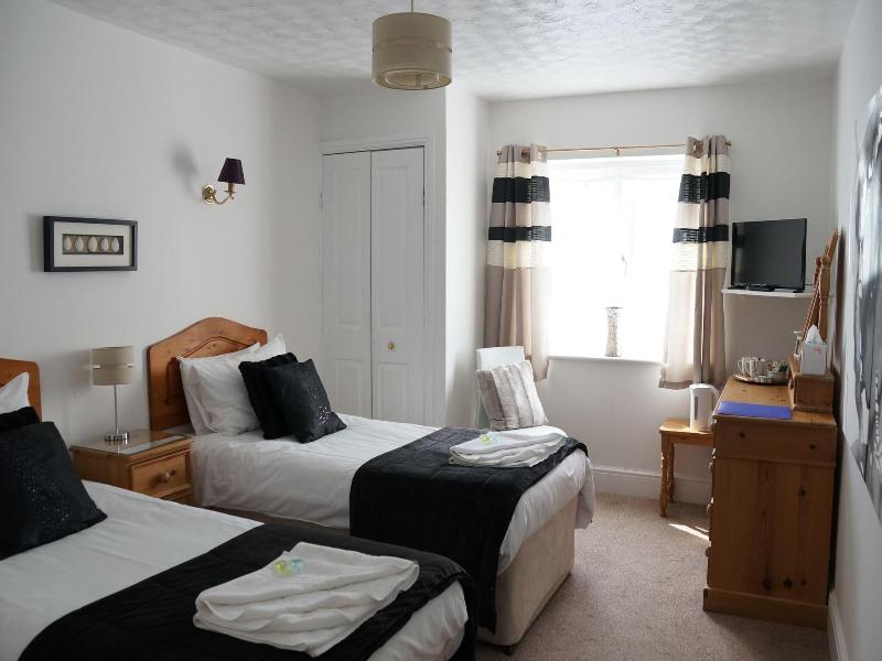 Eyre Court Hotel image