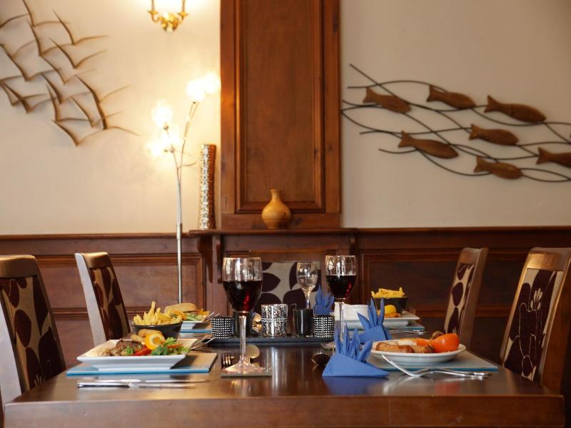 Eyre Court Hotel image