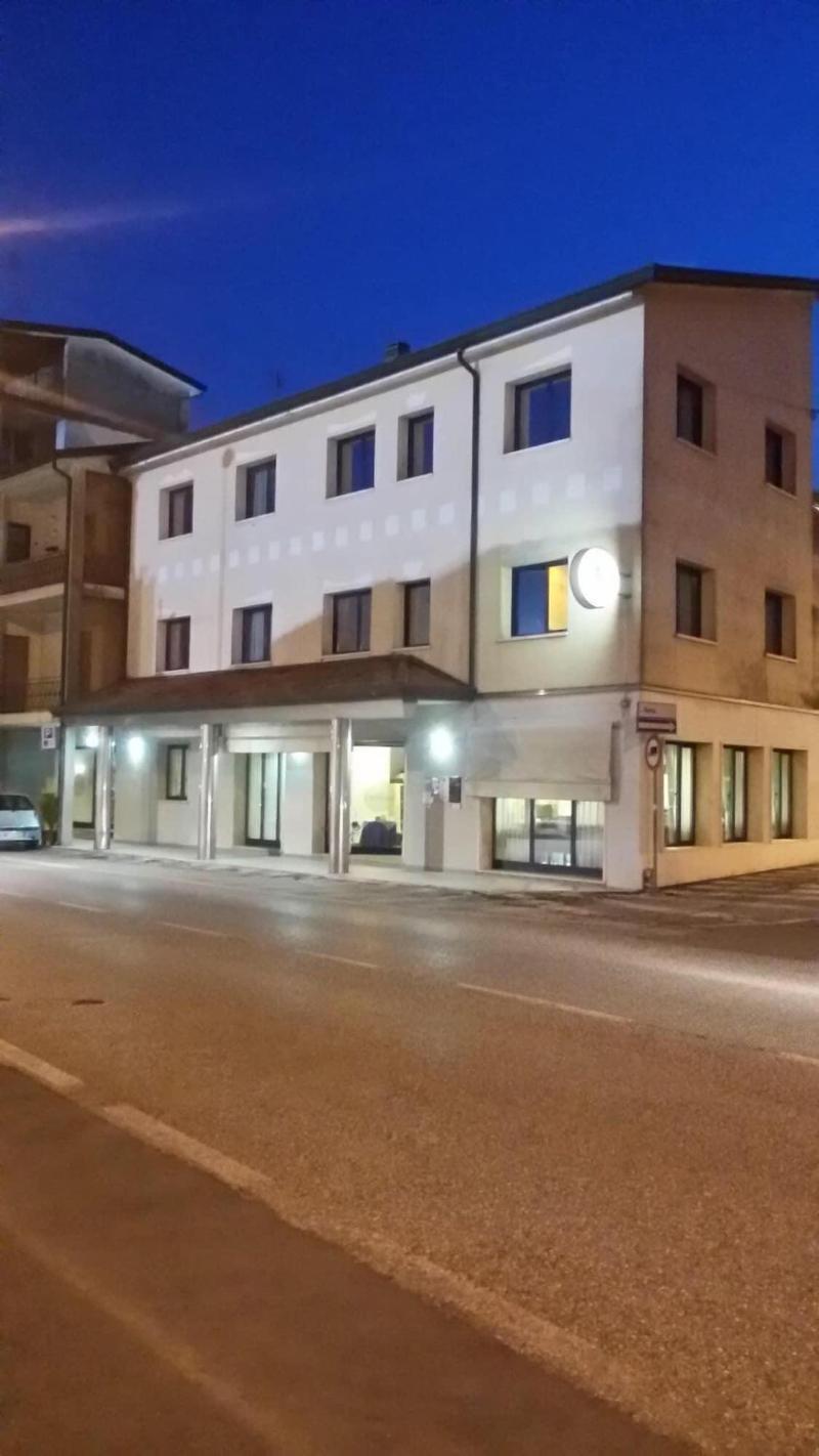 Hotel Centrale image