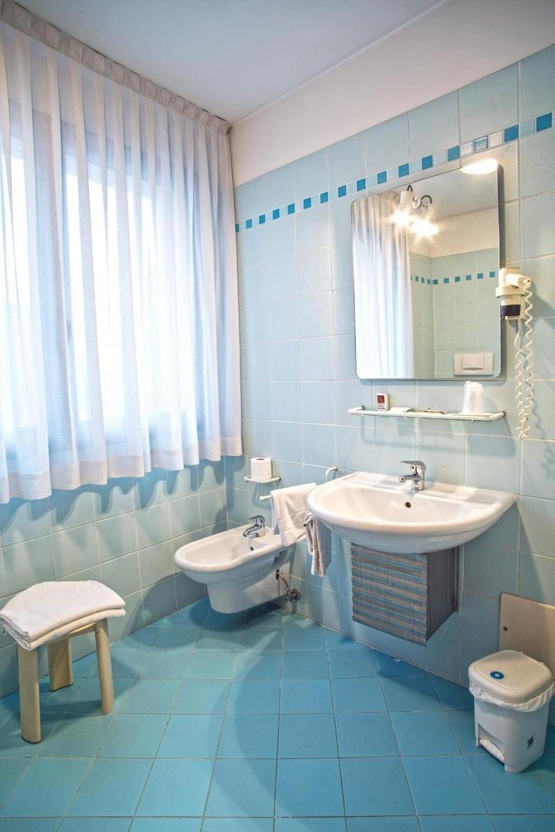 Hotel Centrale image