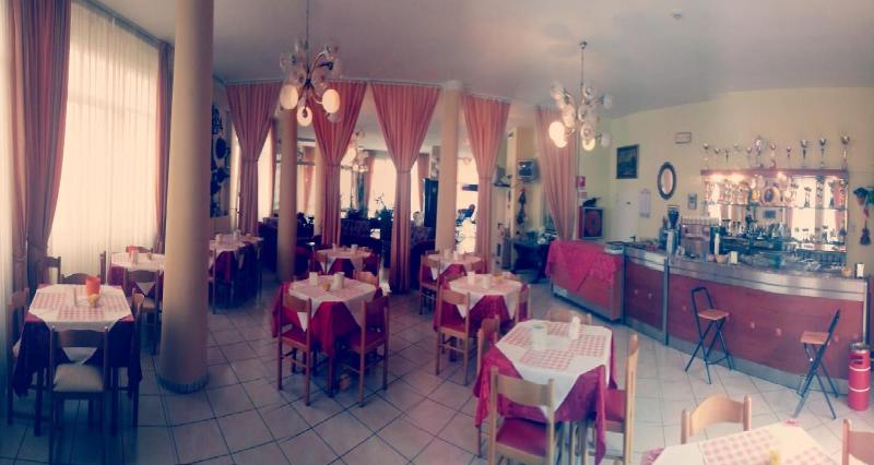 Hotel Parigi image