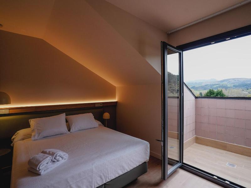 Hotel Los Pasiegos image