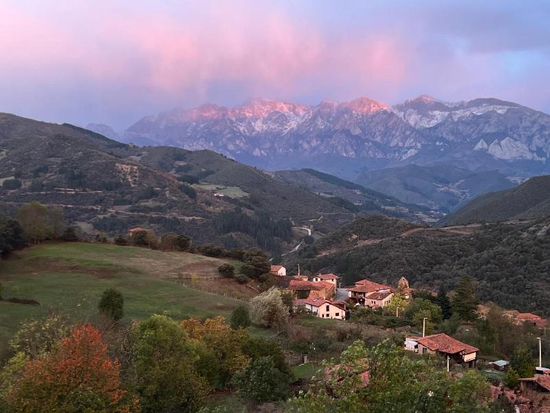 Posada La Trebede image