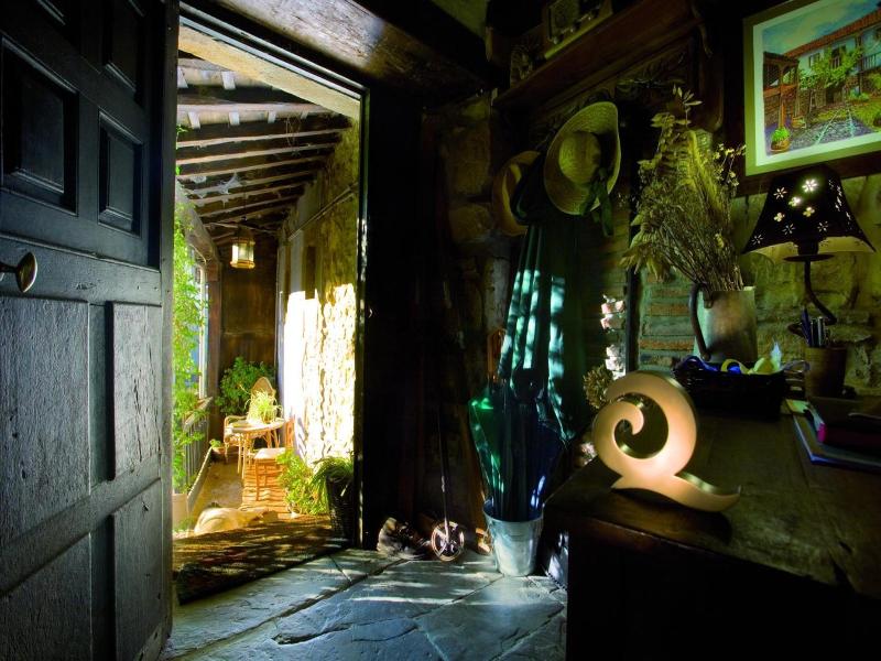 Posada La Trebede — exterior view