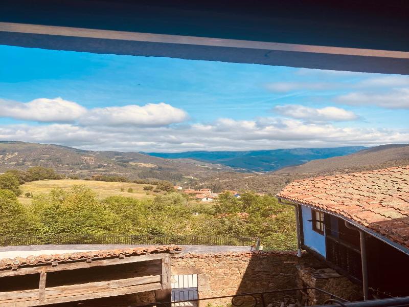 Posada La Trebede image