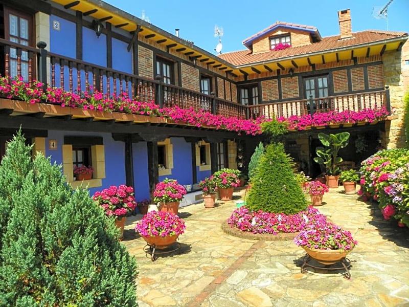 Posada Gema image