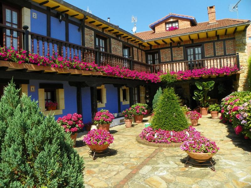 Posada Gema image