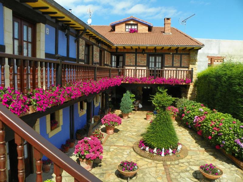 Posada Gema image