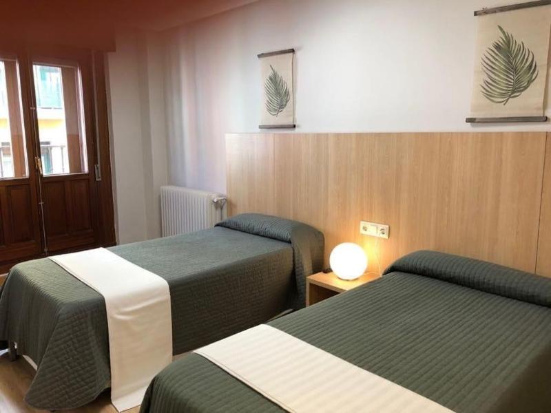 Hostal Bearan image