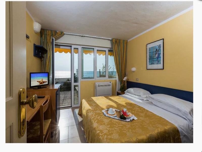 Hotel San Carlo — general view