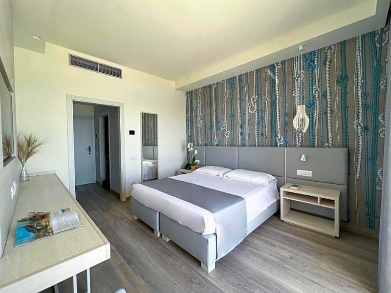 Hotel Rex image