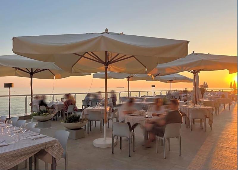 Hotel Rex image