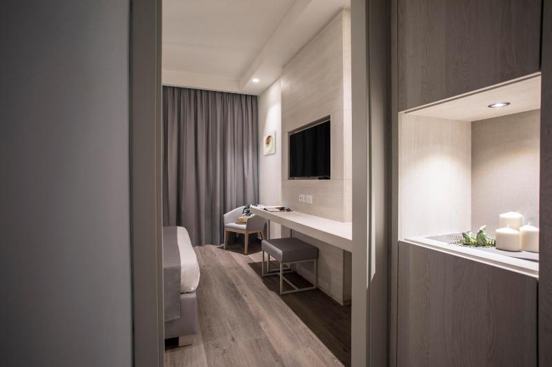Hotel Rex image