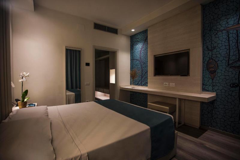 Hotel Rex image