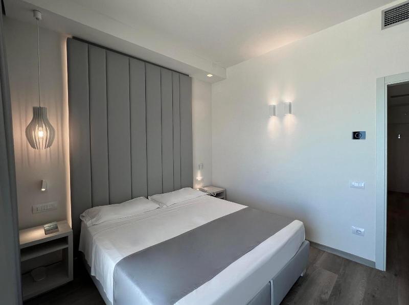 Hotel Rex image