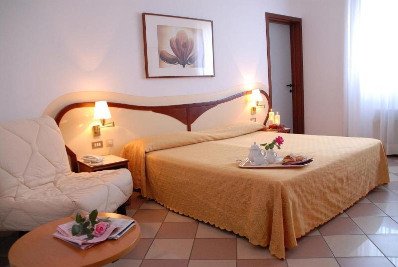 Hotel La Fenice image
