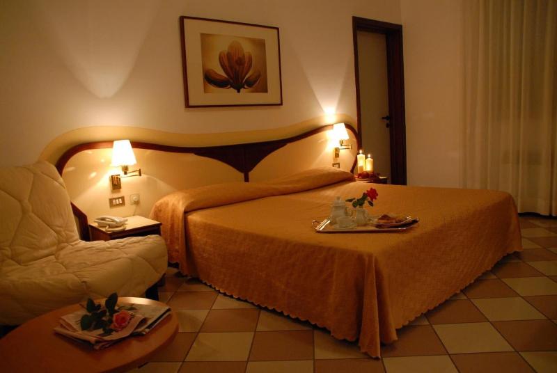 Hotel La Fenice image