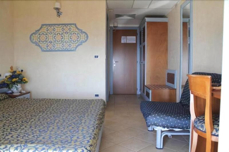 Hotel Residenza Del Golfo image
